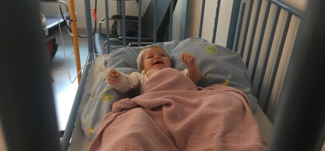 Rora i strålende humør dagen etter operasjonen.